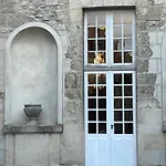 La Maison Saint Joseph Bed & Breakfast 3*