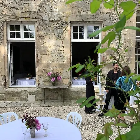 La Maison Saint Joseph Panzió Crépy-en-Valois