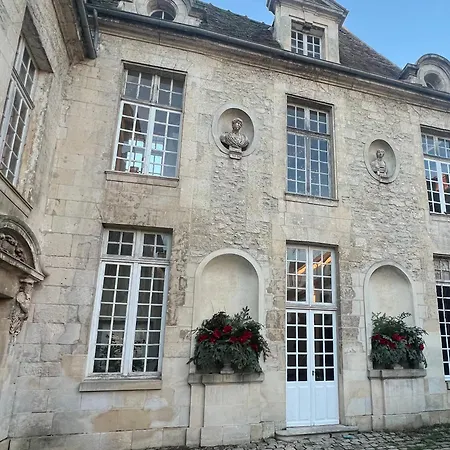La Maison Saint Joseph 3* Crépy-en-Valois