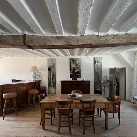La Maison Saint Joseph 3* Crépy-en-Valois